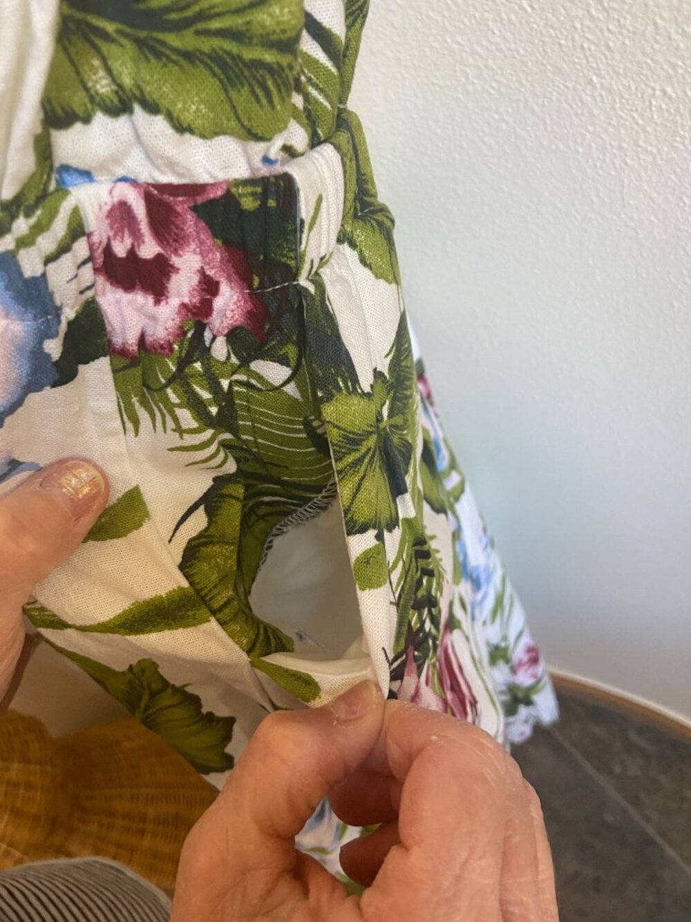 One Clothing tropical jumpsuit cropped leg linen blend sz S never worn - Picture 3 of 9